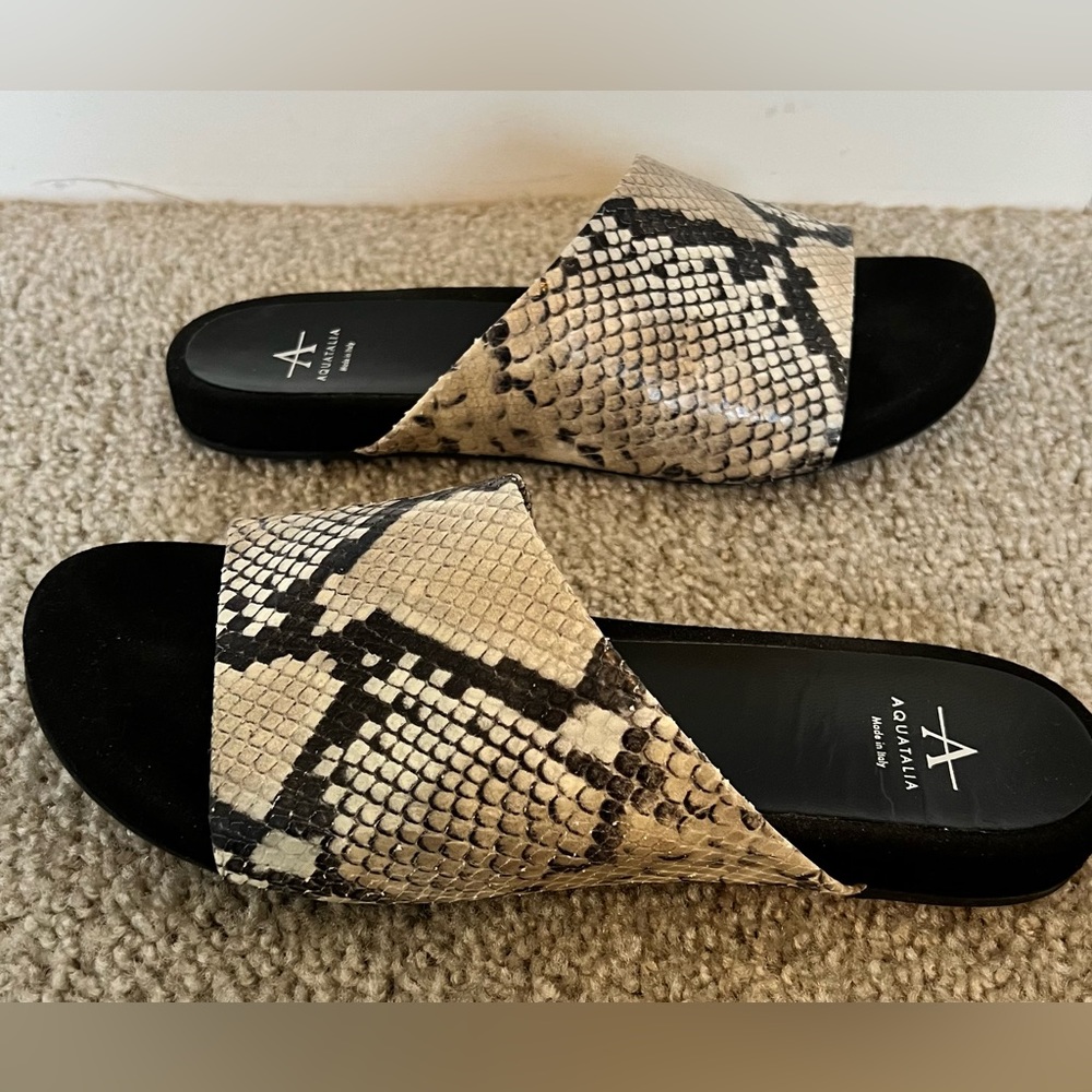 Aquatalia Dedra snakeskin printed leather slide size 9